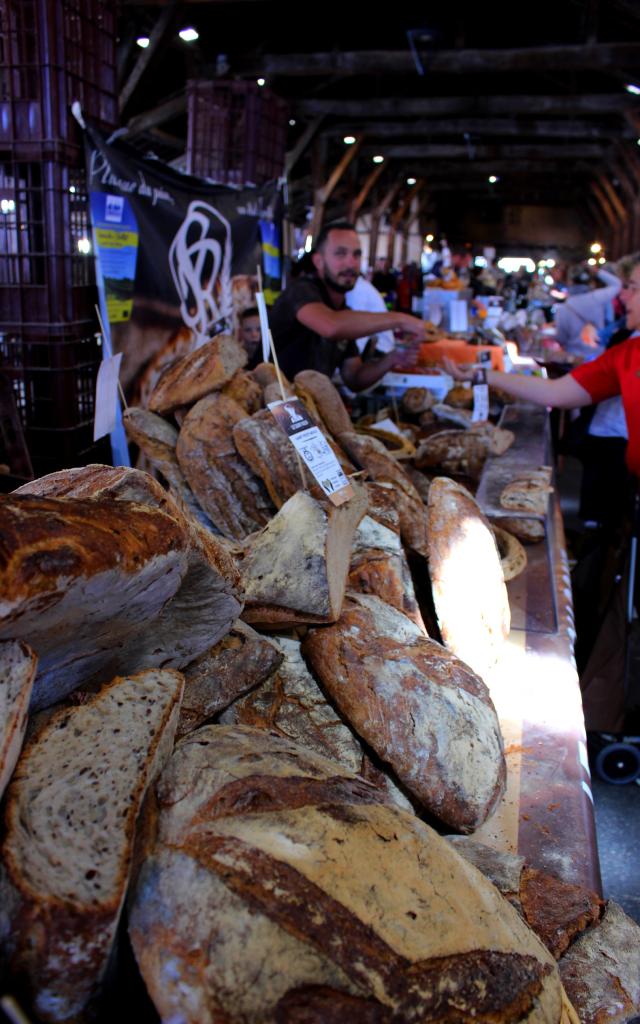 Marché de producteur sous les halles Chatillon sur Chalaronne