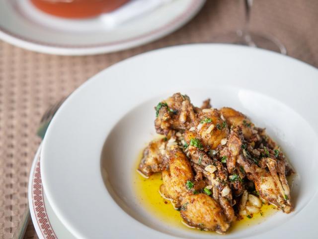 Assiettes de grenouilles cuisinée comme en Dombes