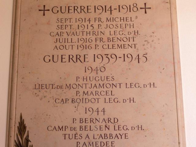 Plaque commémorative dans l'Abbaye Notre Dame des Dombes