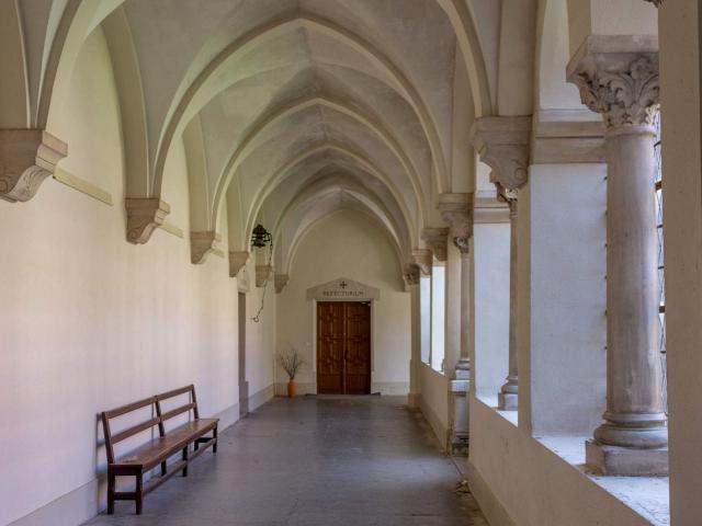 Couloir du Cloître de l'Abbaye Notre Dame des Dombes