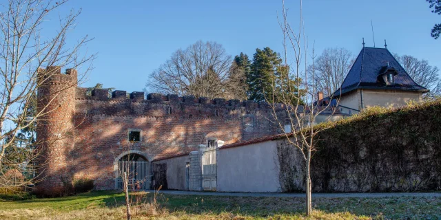 Villette-sur-Ain-De-lAin-au-Plateau.png